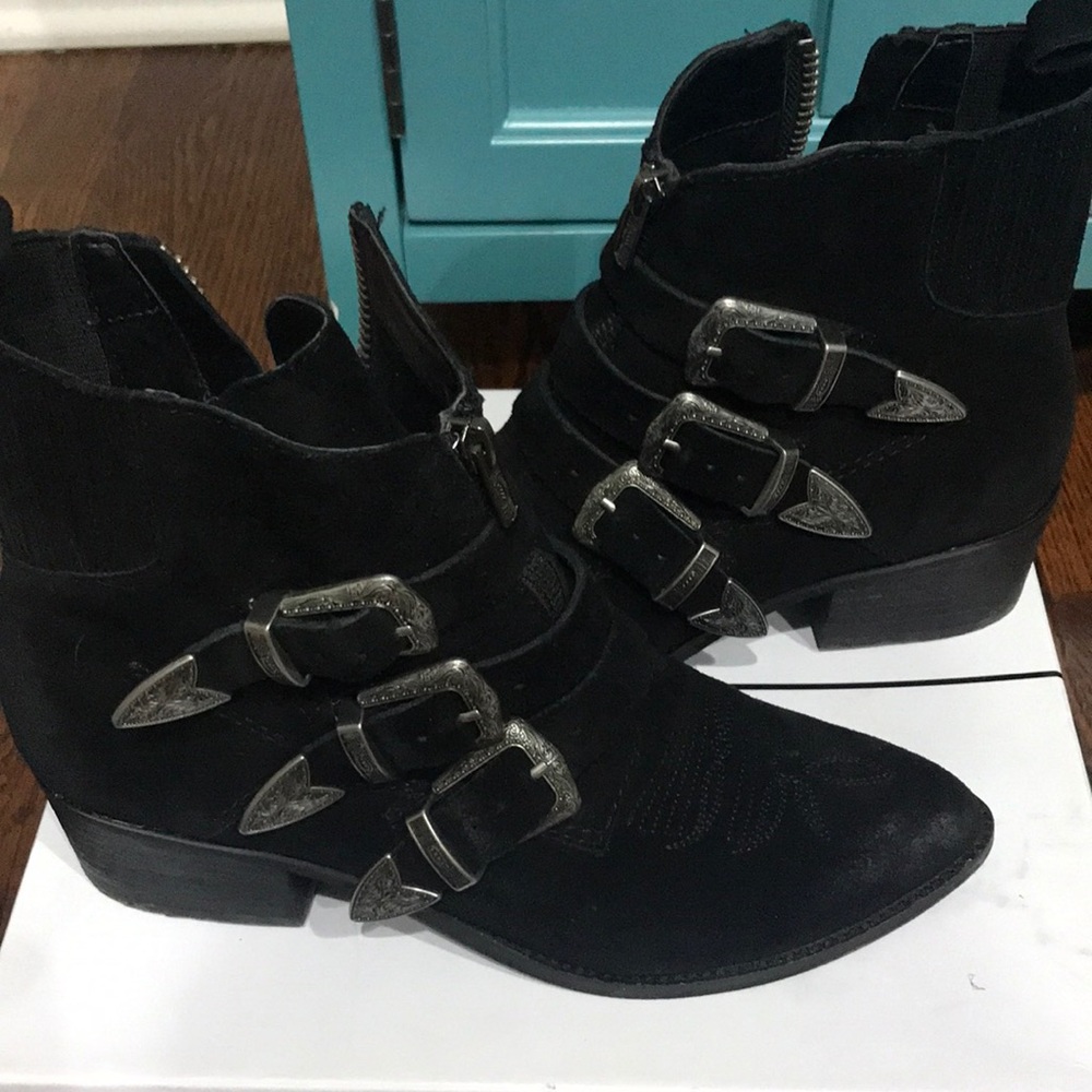 Dolce Vita Scott Booties